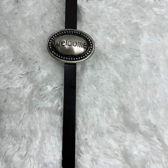 Metal Western Welcome Wreath Hanger - Picture 2 of 6